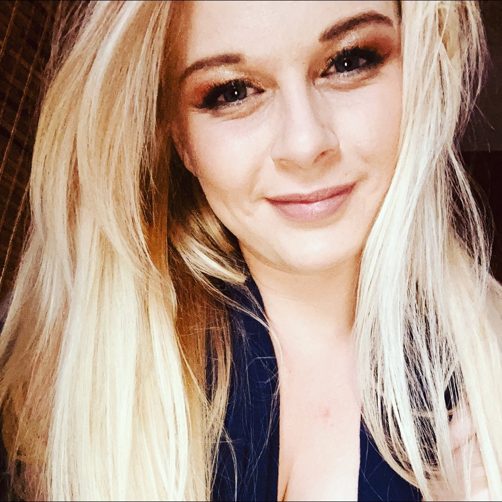 Meet your Posher, Shelbee